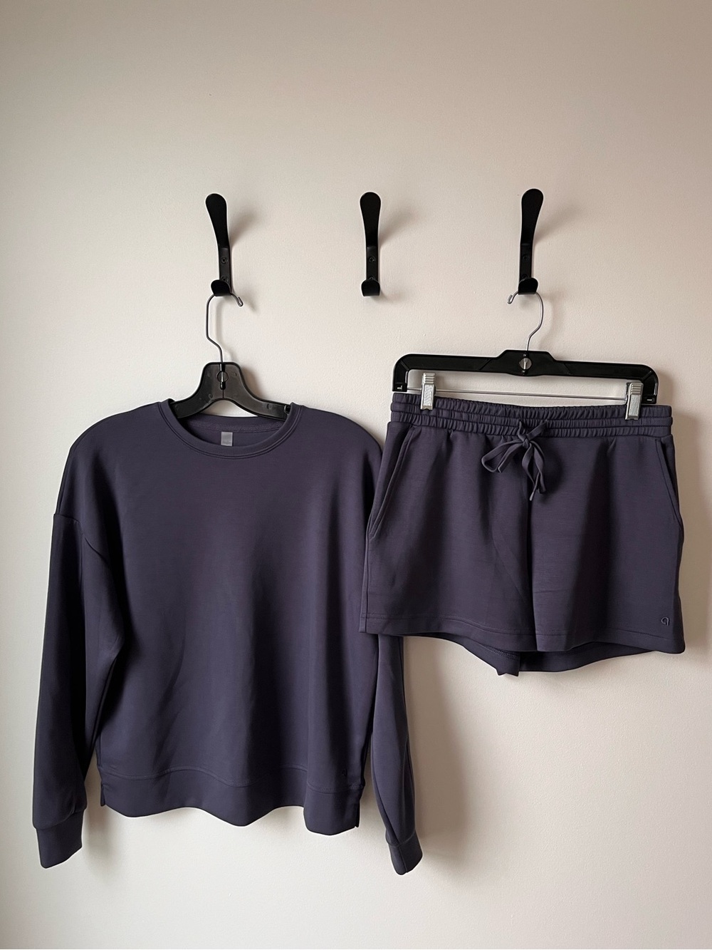 Hyba two-Piece Sweatshirt & Short Set in Eggplant Color
Size small